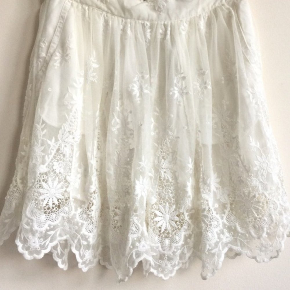 🚨SOLD🚨Zara Woman Lace Mini Skirt Cream XS - Picture 1 of 7